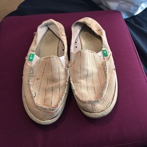 Sanuk women's sandals