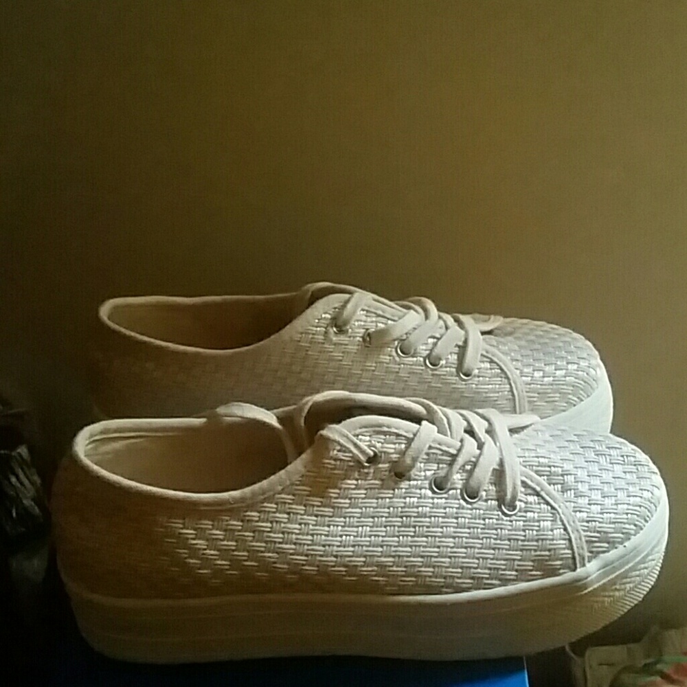 Tan Textile creepers
