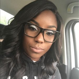 Meet your Posher, Erica