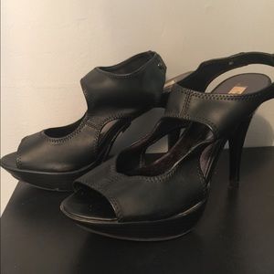 Vera wang high heel sandals