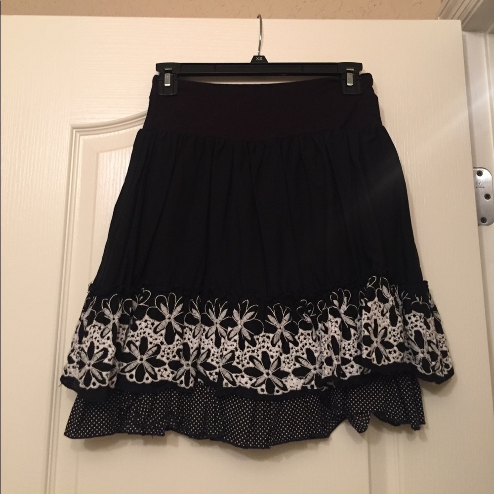 Black Flower Printed Skirt Size Small