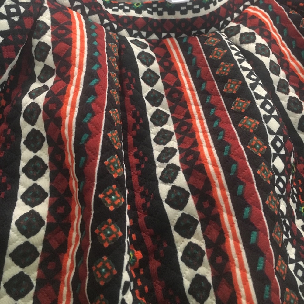 Aztec pattern skirt - Picture 3 of 3