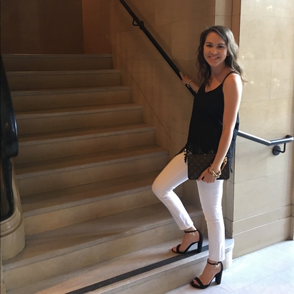 Meet your Posher, Kendall - Picture 1 of 1