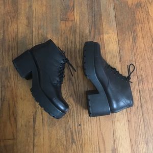 Vagabond Leather Boot
