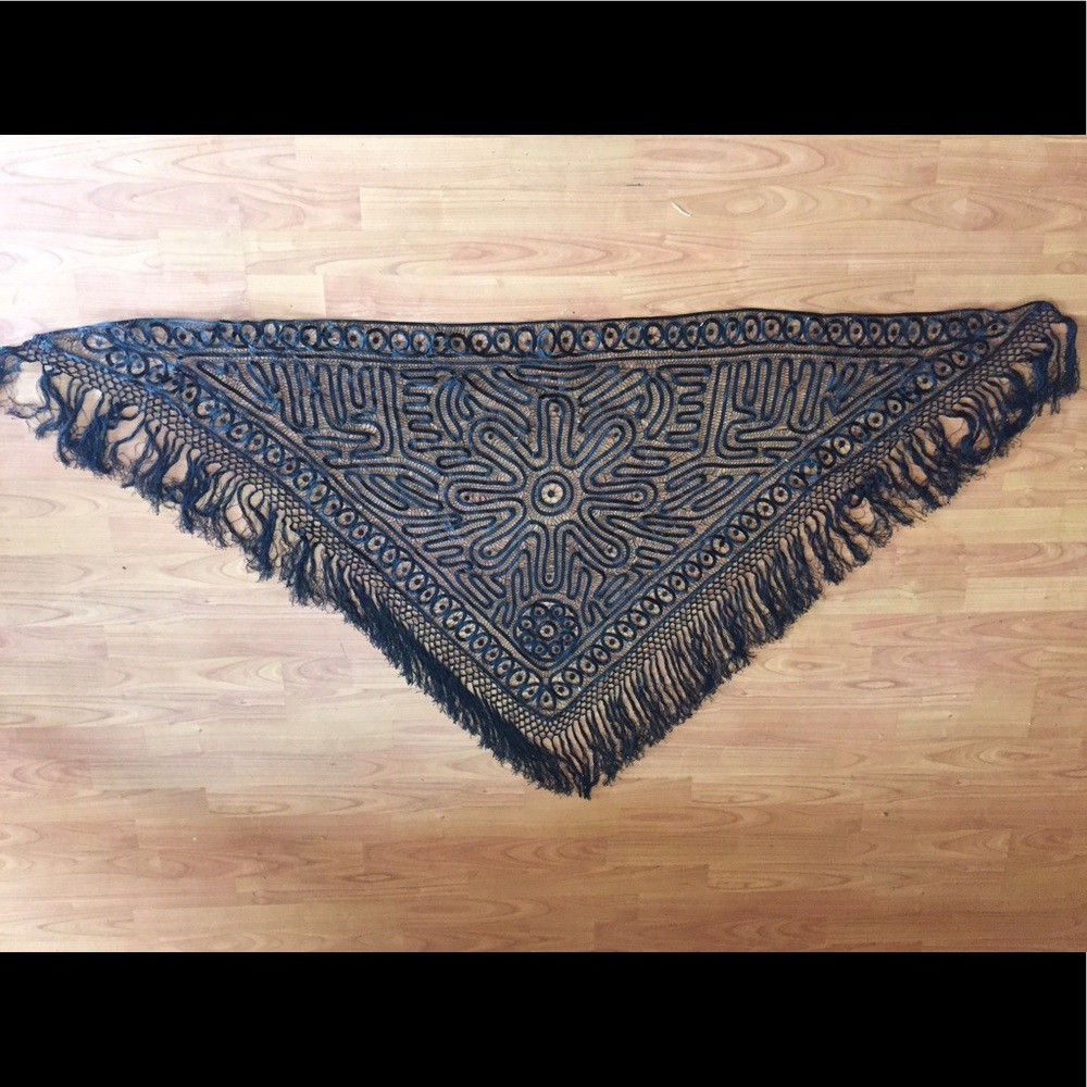 Black Delicate Shawl