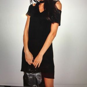 V neck cold shoulder swing dress