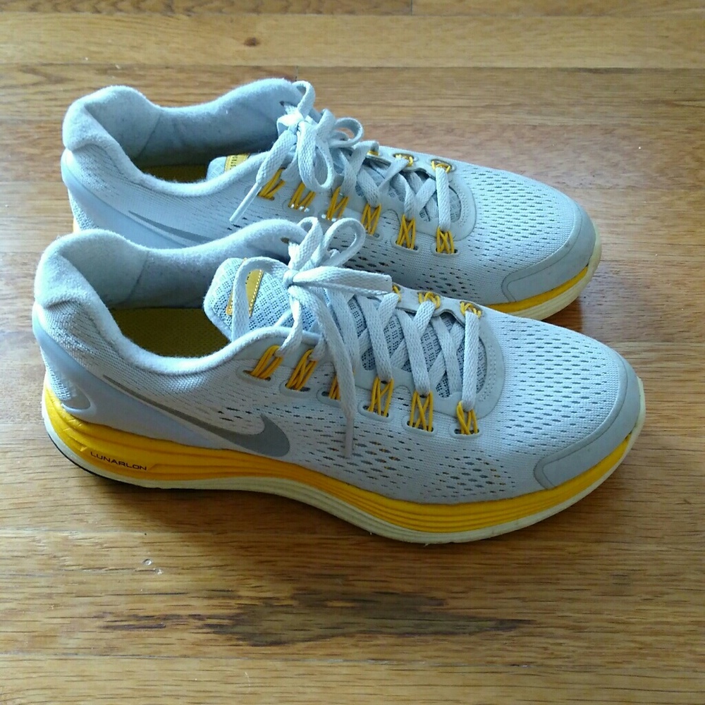 Nike Lunarlon Womens Running Shoes