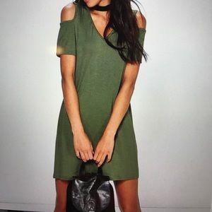 V neck cold shoulder swing dress