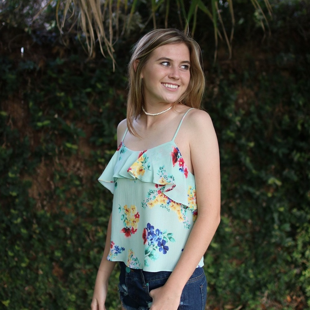 NWT Floral Ruffle Adjustable Strap Tank Top