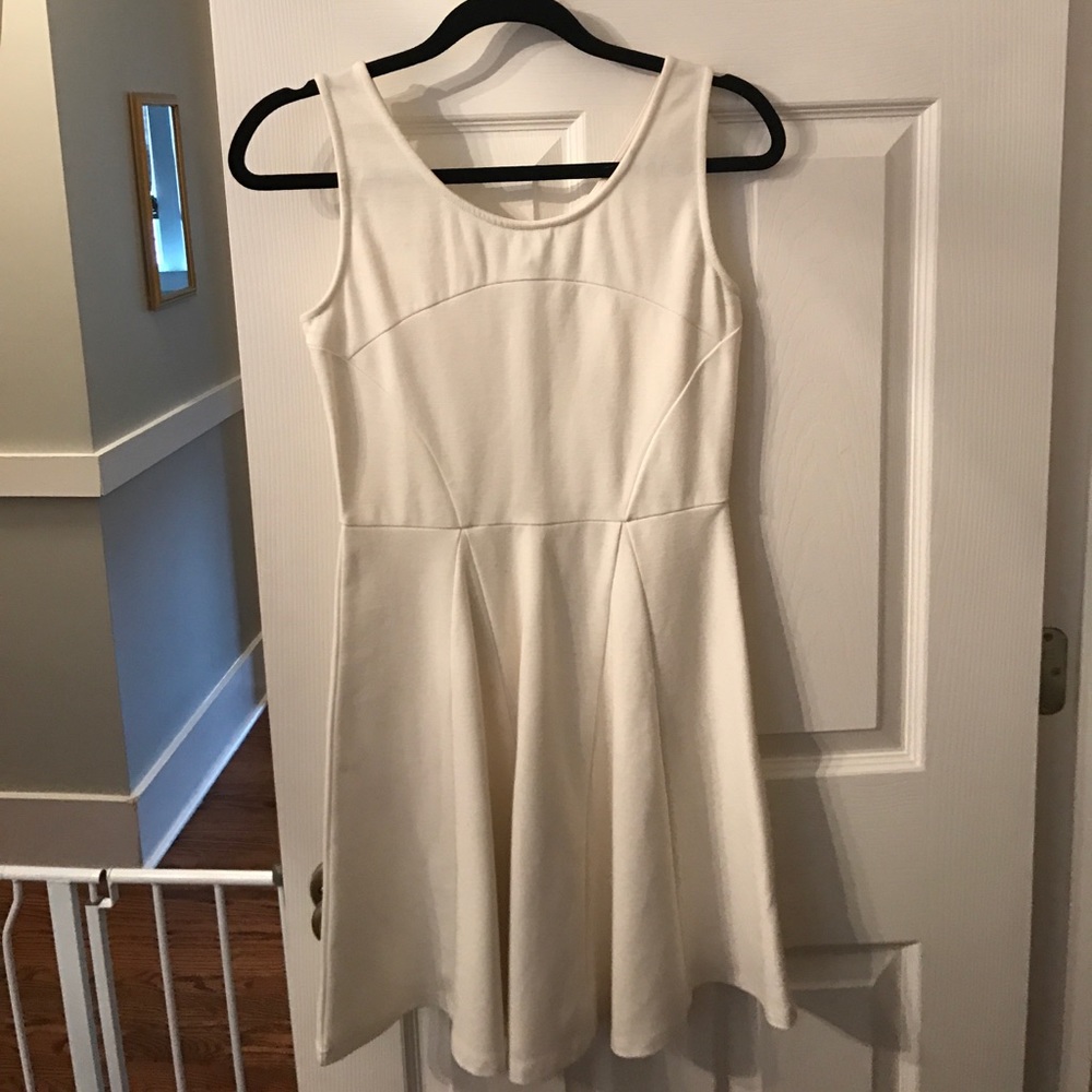 YA Boutique Brand Medium White Dress