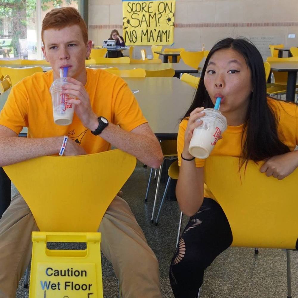 Meet your Posher, Rebecca