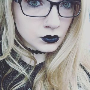 Meet your Posher, Kristin