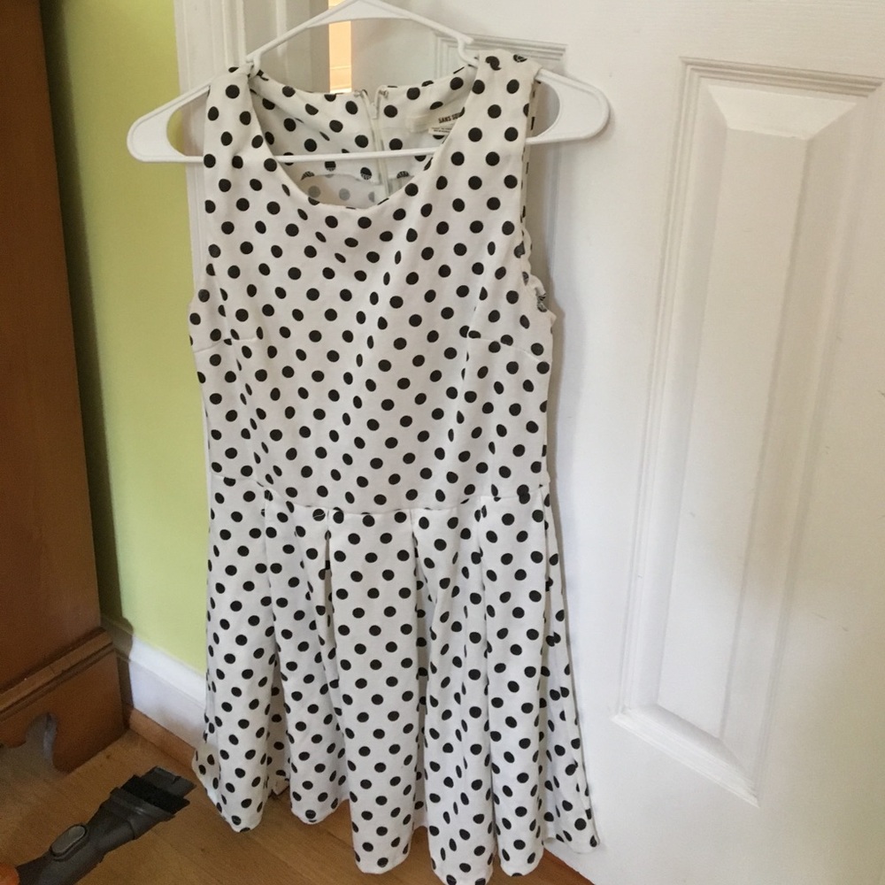 Really cute Poka dot dress
