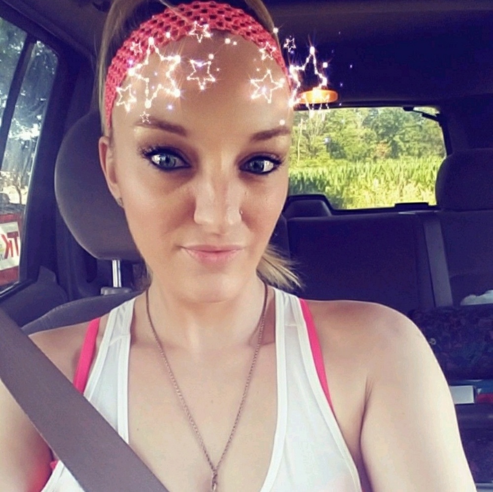 Meet your Posher, Ashley