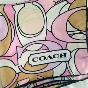 COACH Oversized Signature Scarf (Multi)