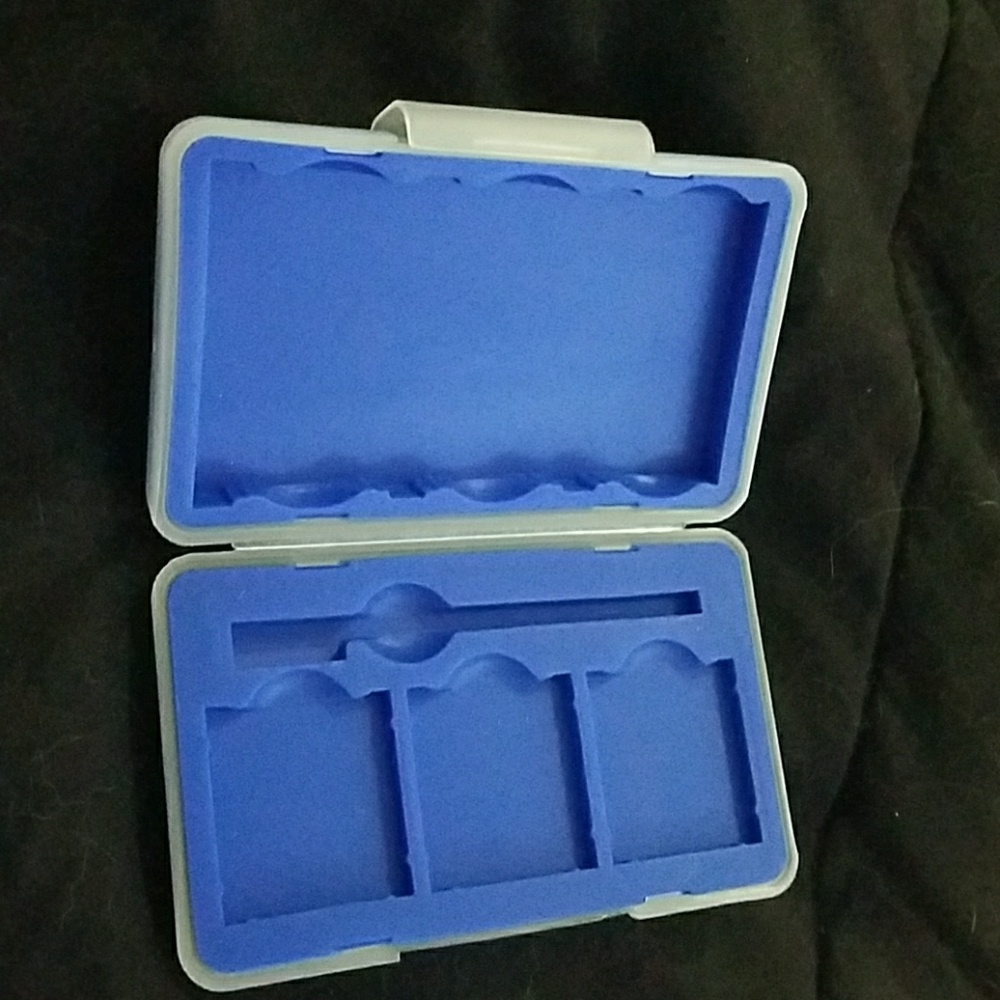 ESL Nintendo game case. Clear outside. Blue inside