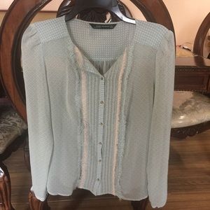 Zara Woman Size Small Lightweight Top