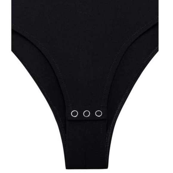 NEW• Bandage Bodysuit - Picture 6 of 8