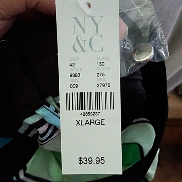 Halter top - Picture 4 of 8