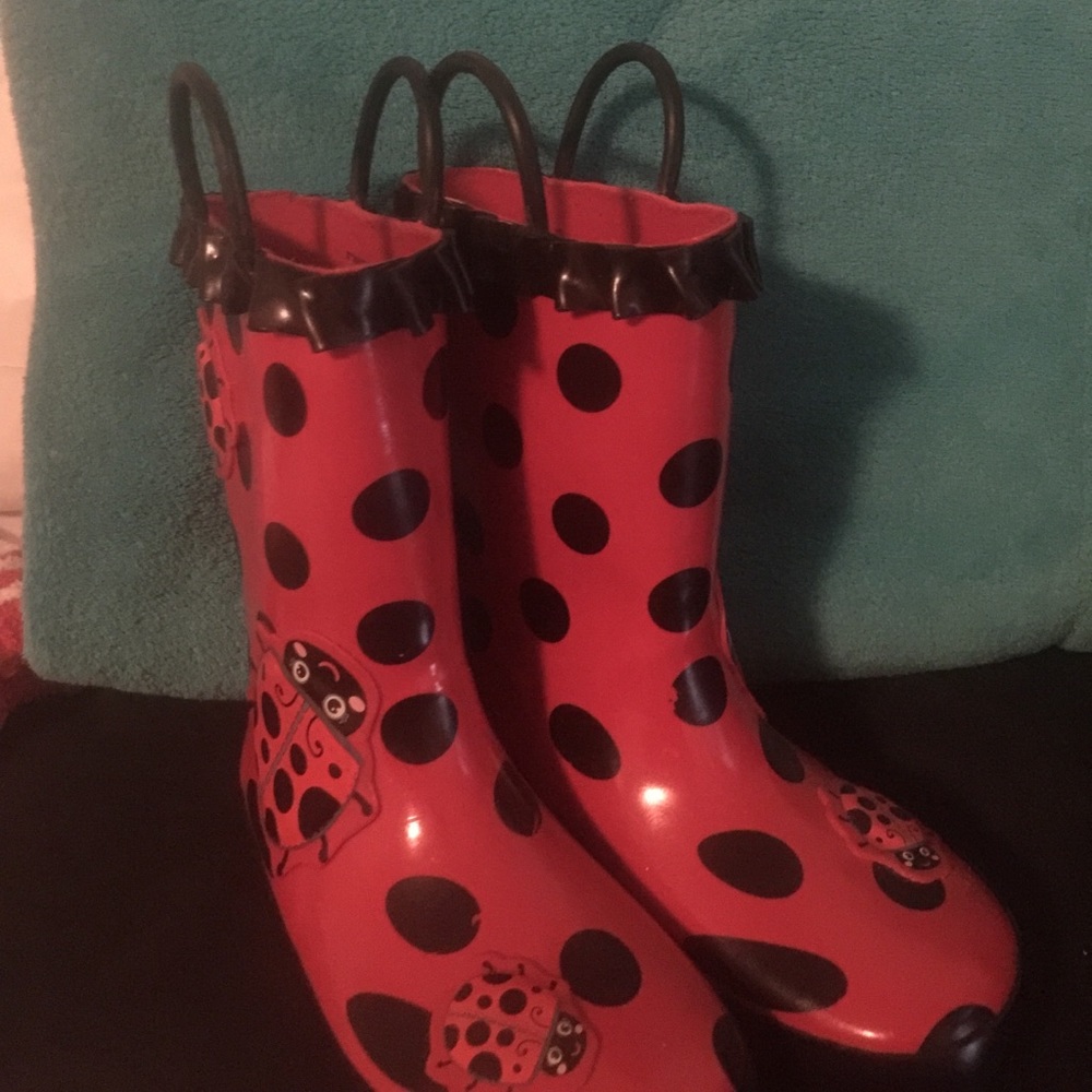 Lady Bug size 9/10 toddler rain boots.