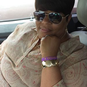 Meet your Posher, Sharon