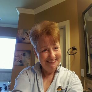 Meet your Posher, Debbie