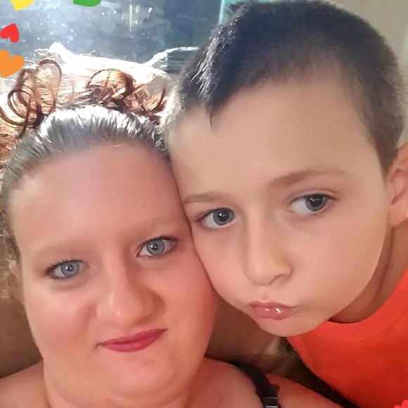 Meet your Posher, Heather - Picture 1 of 1