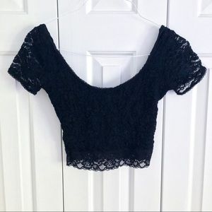 ✨B2G1Free✨ Black Lace Crop Top