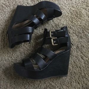 Black Strappy Buckle Wedges