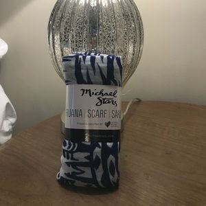 Ruana/ scarf/ sarong