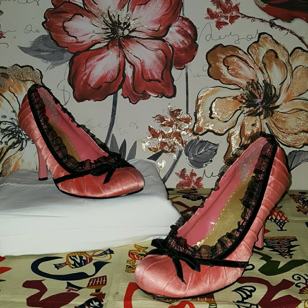 Charlotte russe coral pumps