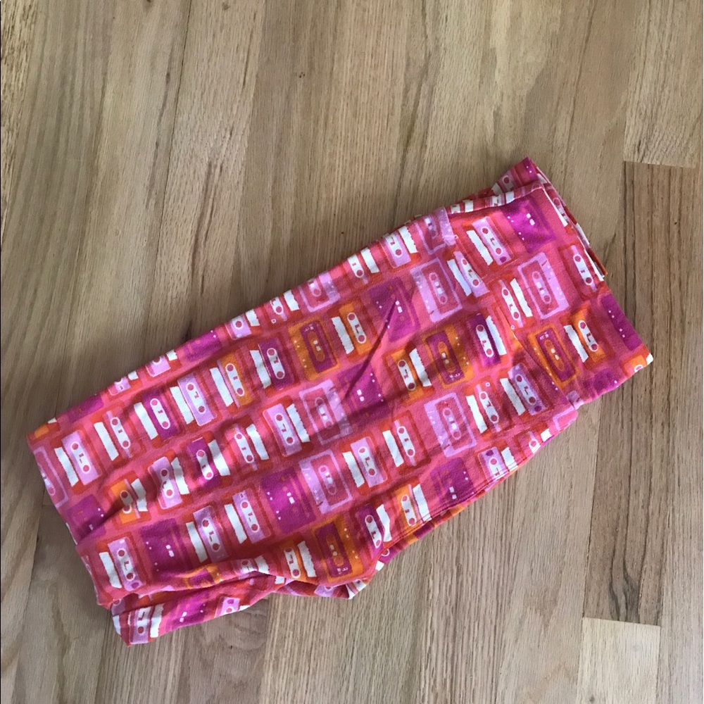 LulaRoe OS Tape Cassette leggings