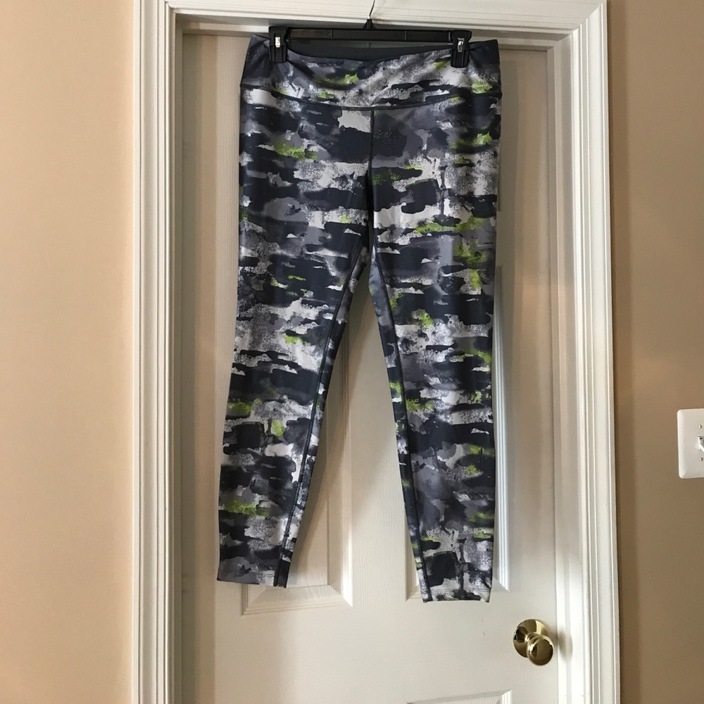 Eddie Bauer exercise/running leggings; size XL