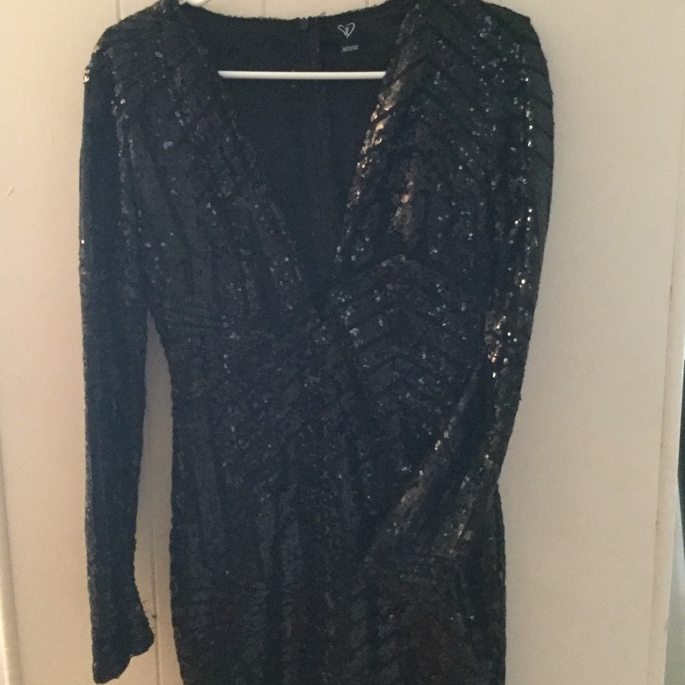 Deep v neck sequin dress