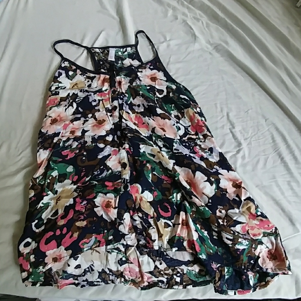 Floral tank