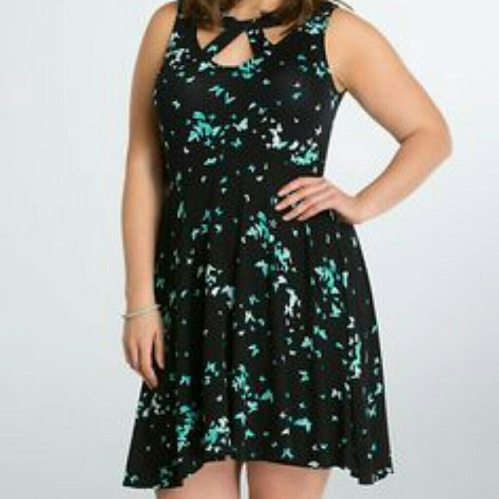 🔥HOTT PRICE🔥 cute Torrid butterfly dress