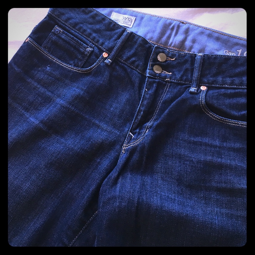 Like new! Gap 1969 Perfect Boot dark wash jeans