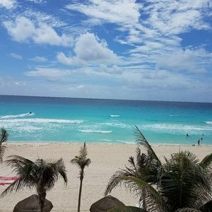 Meet your Posher, Cara