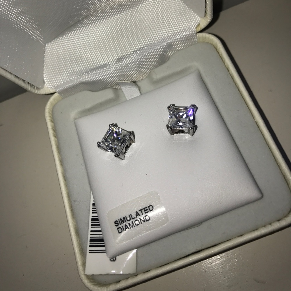 Simulated Diamond Earring Studs