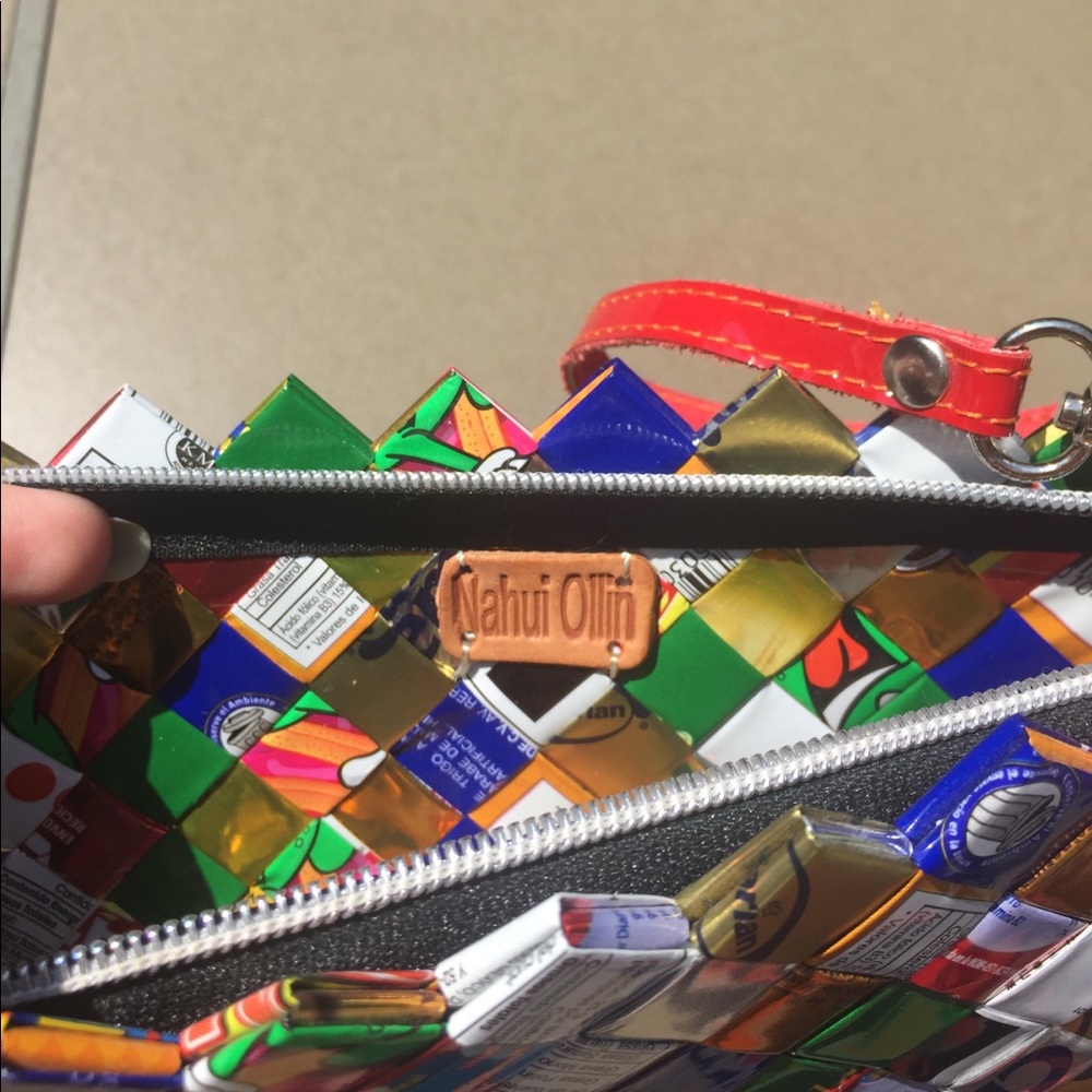 Unique "wrapper" wristlet - Picture 2 of 5