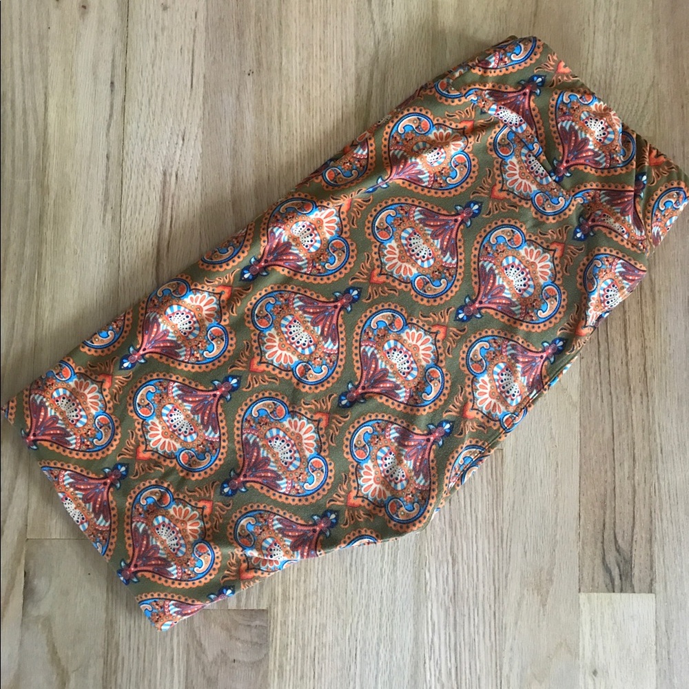 LulaRoe TC medallion leggings