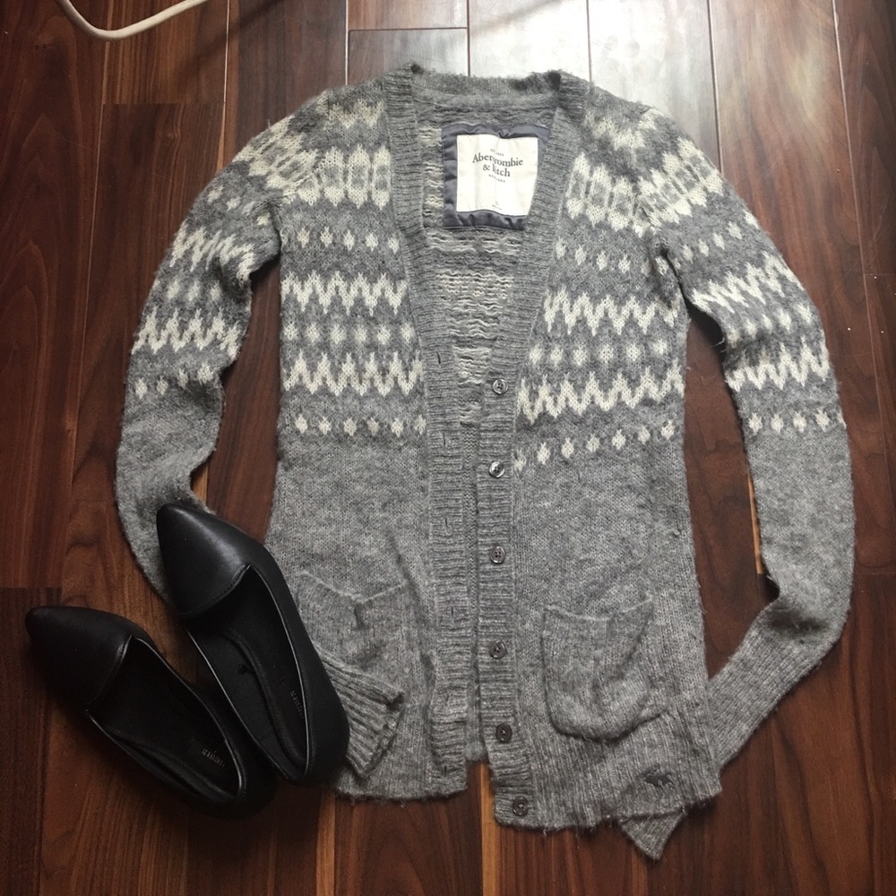 Abercrombie & Fitch Grey Cardigan