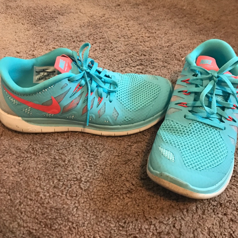 Nike Free 5.0 Sneakers!
