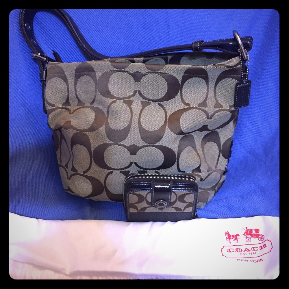 ❤️SOLD!❤️✨Authentic COACH 24cm HOBO & WALLET SET✨