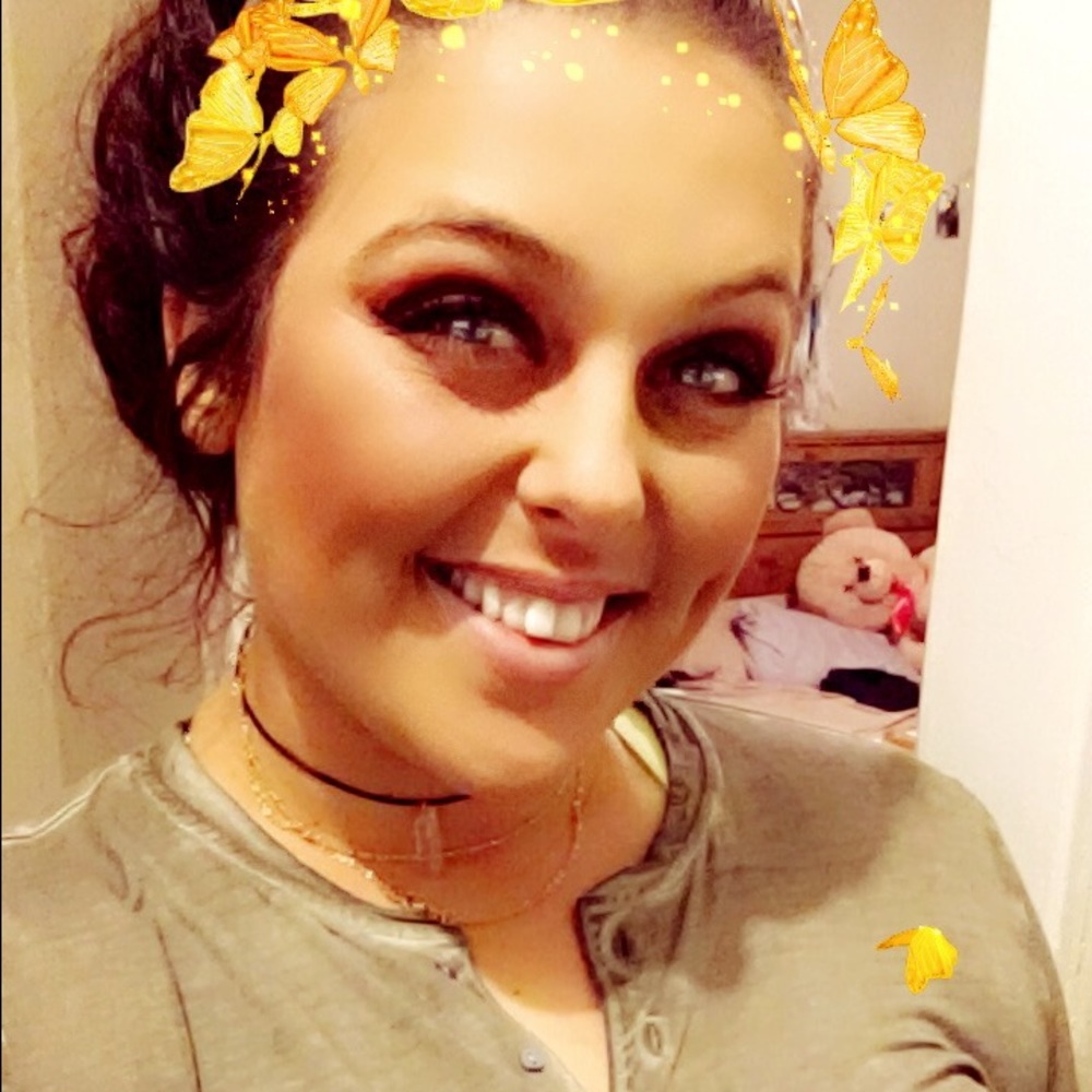 Meet your Posher, Ariana