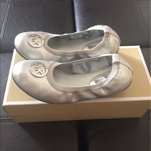 Girls Michael Kors Ballerina Fats Size 1