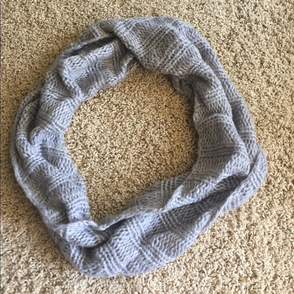Infinity scarf