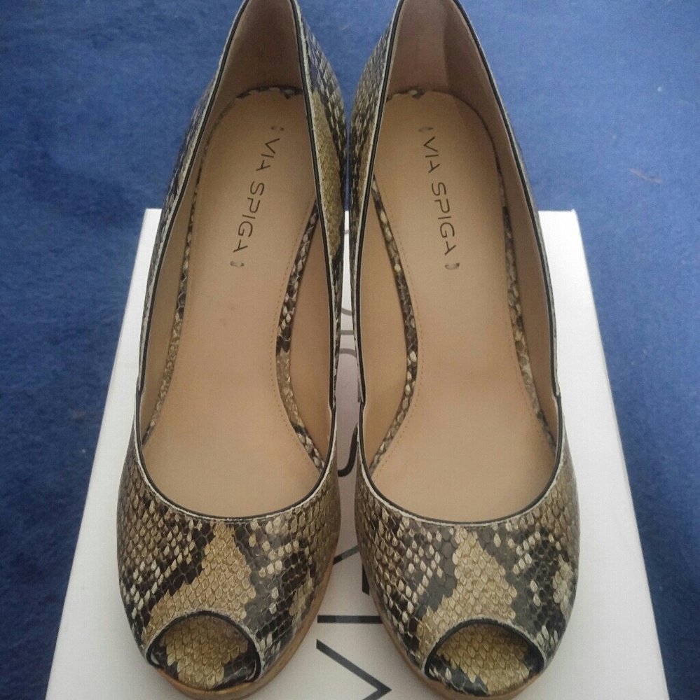 Via Spiga Wedge shoes