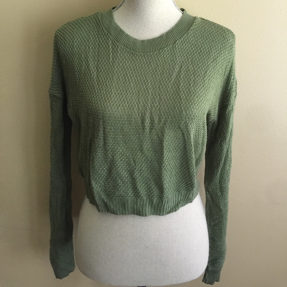 Green crop top knit size Small