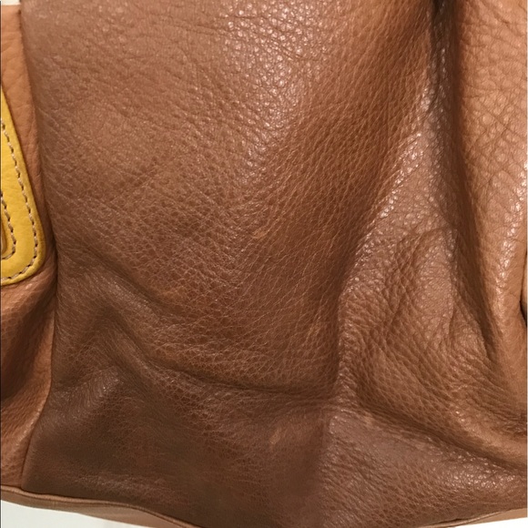 B. Makowsky Handbag - Picture 5 of 6